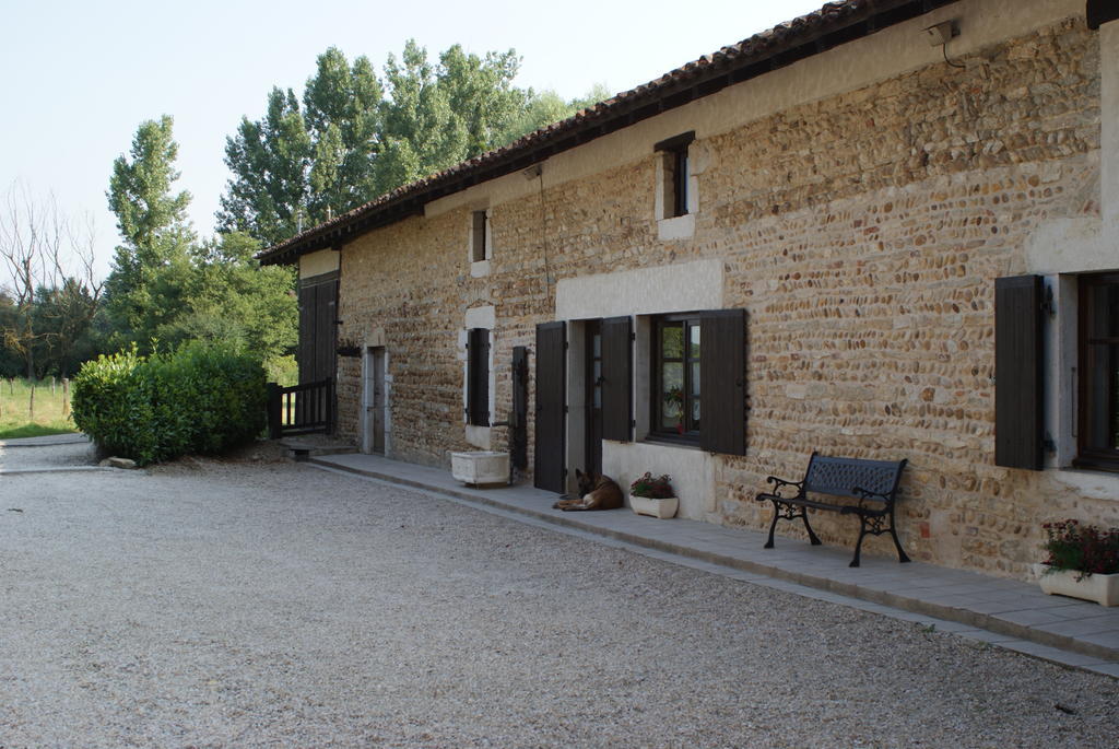 Le Moulin De Champagne Acomodação com café da manhã Viriat Exterior foto