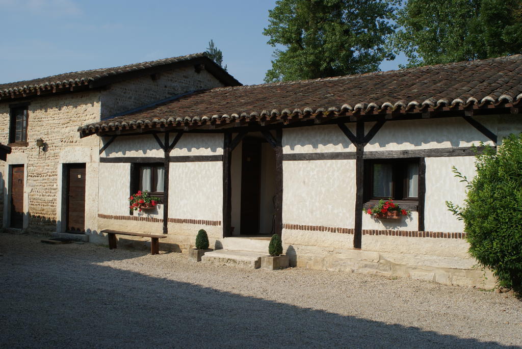 Le Moulin De Champagne Acomodação com café da manhã Viriat Exterior foto