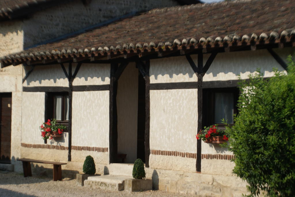 Le Moulin De Champagne Acomodação com café da manhã Viriat Exterior foto
